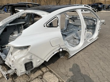BLATNÍK PRAVÝ ZADNÍ ČTVRTKA RENAULT ARKANA 20-