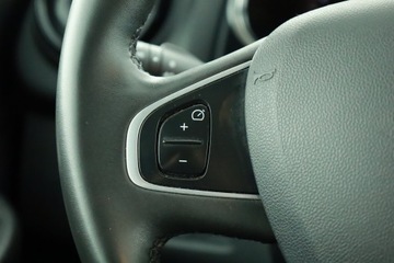 Renault Clio IV Hatchback 5d Facelifting 1.5 Energy dCi 90KM 2018 Renault Clio 1.5 dCi, Navi, Klima, Tempomat, zdjęcie 10