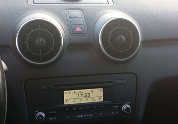 Audi A1 I Hatchback 3d 1.6 TDI 105KM 2011 Audi a1 Zarejestrowany - bardzo oszczedny - bezwypadkowy 1.6 Diesel 105KM, zdjęcie 22