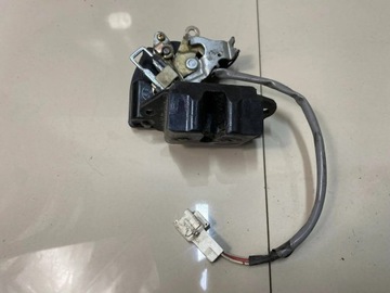TOYOTA COROLLA VERSO E12 ZAMEK KLAPY BAGAŻNIKA S781T-BL500
