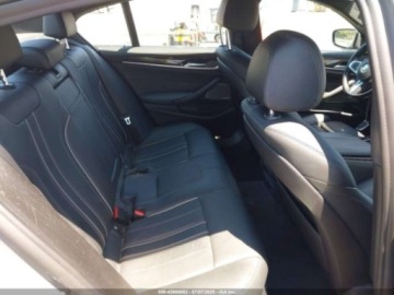 BMW Seria 5 G30-G31 2021 BMW Seria 5 540i 2021 3.0l 3.0 Benzyna 335KM, zdjęcie 12