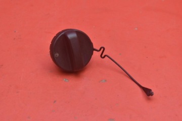 KOREK WLEWU PALIWA TOYOTA AURIS 2 II LIFT 15-18