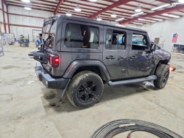 Jeep Wrangler IV 2022 Jeep Wrangler UNLIMITED SAHARA 2022 3.6 Benzyna 285KM, zdjęcie 3