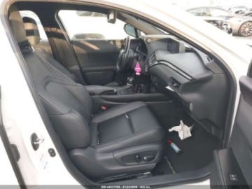 Lexus UX 2021 Lexus UX 2021 Lexus UX 250h AWD 2.0 Hybryda 181KM, zdjęcie 9