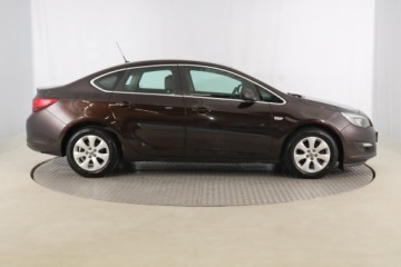 Opel Astra J Sedan 1.4 Turbo ECOTEC 140KM 2016 Opel Astra 1.4 T, Salon Polska, Serwis ASO, GAZ, zdjęcie 5