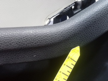 VW Jetta VI 5C6 Дверная обивка спереди левая кожа с беконом 5C7867011