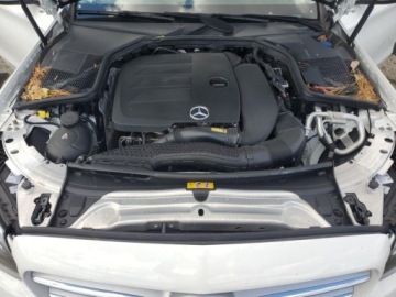 Mercedes Klasa C W206 2021 Mercedes-Benz Klasa C 300 4Matic 2021 2.0l 2.0 Benzyna 255KM, zdjęcie 6