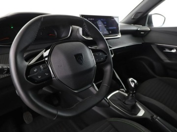 Peugeot 2008 II SUV 1.2 PureTech 100KM 2023 Peugeot 2008 navi kamera i czujniki parkowania, zdjęcie 13