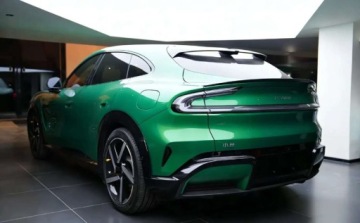 Xiaomi 2025 Xiaomi YU7 W TRANSPORCIE Xiaomi YU7 Ultra-Long Range 690 KM 4WD Max VAT, zdjęcie 2