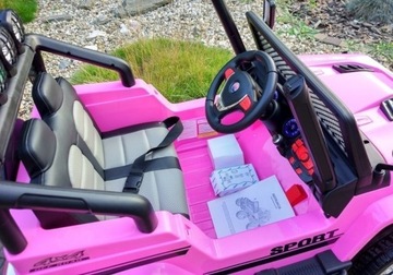 Автомобиль на аккумуляторе S2388 Jeep Pink 4x45W