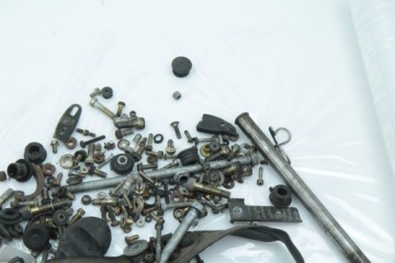 DUCATI 900 SS SUPERSPORT 98-02 БОЛТЫ ВИНТЫ