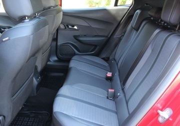 Peugeot 2008 II SUV 1.2 PureTech 130KM 2023 Peugeot 2008 Allure Pack EAT8 Fv23 Od RiA 1.2 Benzyna 130KM, zdjęcie 17