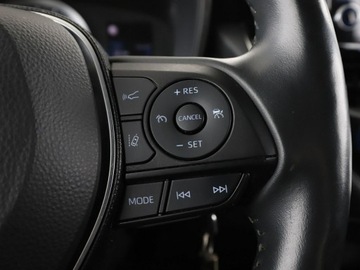 Toyota Corolla XII Hatchback 1.2 Turbo D-4T 116KM 2019 Toyota Corolla Historia serwisowa ASO navi Kamera, zdjęcie 31