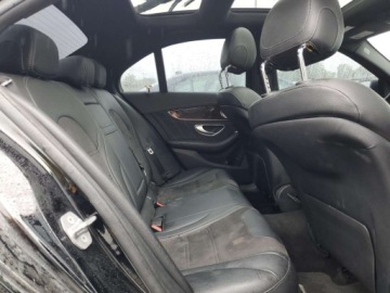 Mercedes Klasa C W205 2018 Mercedes-Benz Klasa C 63 AMG 2018 6.3l 6.3 Benzyna 469KM, zdjęcie 10