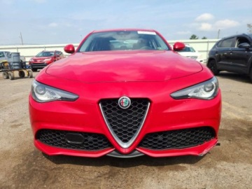 Alfa Romeo Giulia II Sedan 2.0 TBi 280KM 2019 Alfa Romeo Giulia 2019 ALFA ROMEO GIULIA TI 2.0 Benzyna 280KM, zdjęcie 4