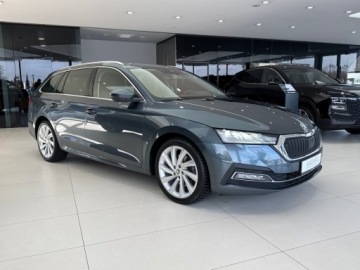 Skoda Octavia III Kombi Facelifting 2.0 TDI 150KM 2020 Skoda Octavia Style / HUD / Ambiente / Kamera / Bl, zdjęcie 4