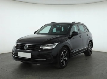 Volkswagen Tiguan II SUV Facelifting 1.5 TSI 150KM 2022 VW Tiguan 1.5 TSI, Salon Polska, 1. Właściciel, zdjęcie 1