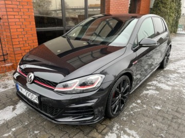 Volkswagen Golf VII GTI 3d Facelifting 2.0 TSI 245KM 2018 Volkswagen Golf 2.0 benzyna 245 KM GTI performance DSG zarej w PL zad