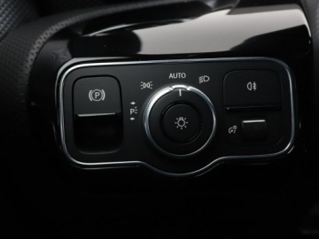 Mercedes CLA C118/X118 Shooting Brake 2.0 200d 150KM 2020 Mercedes CLA 200 automat full LED półskóra, zdjęcie 34