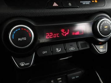 Kia Stonic Crossover 1.4 DOHC 100KM 2017 Kia Stonic klima auto kamera i czujniki parkowania, zdjęcie 24