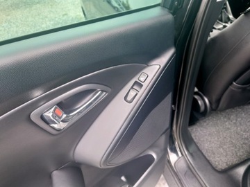 Hyundai ix35 SUV 1.7 CRDi 115KM 2011 Hyundai ix35 Hyundai ix35 1.7 CRDi Premium 2WD 1.7 Diesel 115KM, zdjęcie 10