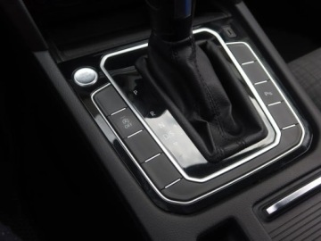 Volkswagen Passat B8 Variant Facelifting 1.5 TSI EVO 150KM 2020 VW Passat 1.5 TSI, Salon Polska, Serwis ASO, zdjęcie 16