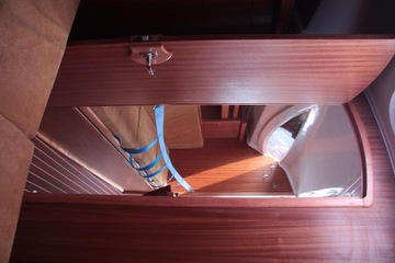 Продается яхта Maxus 33