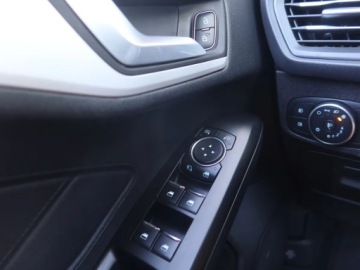 Ford Focus III Hatchback 5d facelifting 1.0 EcoBoost 100KM 2018 Ford Focus 1.0 EcoBoost, Salon Polska, zdjęcie 16