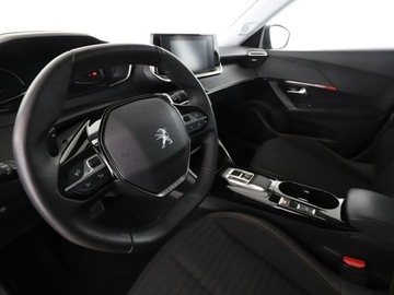 Peugeot 2008 II SUV 1.2 PureTech 130KM 2022 Peugeot 2008 automat LED klima auto grzane fotele, zdjęcie 13