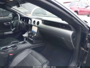 Ford Mustang VI Convertible Facelifting 5.0 Ti-VCT 450KM 2020 Ford Mustang 2020 Ford Mustang GT Premium Convertible 5.0 Benzyna 450KM, zdjęcie 9