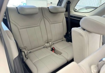 Land Rover Discovery V Terenowy 3.0 TD6 258KM 2017 Land Rover Discovery 4x4 Discovery 3.0 D 258 KM Salon PL Bezwypadkowy W-wa, zdjęcie 11