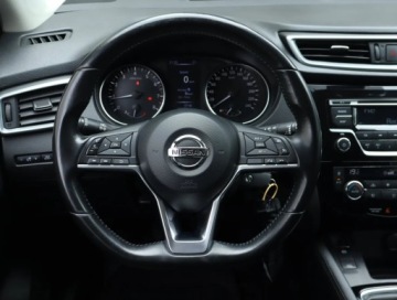 Nissan Qashqai II Crossover 1.2 DIG-T 115KM 2017 Nissan Qashqai 1.2 DIG-T, Salon Polska, Klima, zdjęcie 16