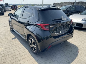 Toyota Yaris IV Hatchback Facelifting 1.5 Dynamic Force 125KM 2025 Toyota Yaris 125KM Automat Kamera Podgrz. fotele