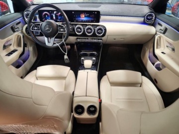 Mercedes CLA C118/X118 2020 Mercedes-Benz CLA 250 2020 2.0 Benzyna 221KM, zdjęcie 8