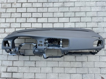 VOLVO V60 S60 10-18r DESKA KONSOLA AIRBAG ORYGINALNA CZARNA