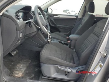 Volkswagen Tiguan II 2023 Volkswagen Tiguan 2023 r., 2,0L S 2.0 Benzyna 184KM, zdjęcie 7