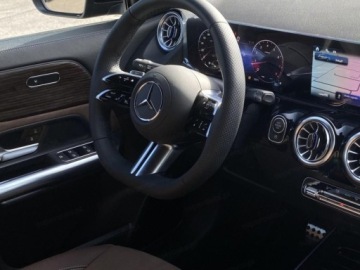 Mercedes GLA II Off-roader Facelifting 1.3 200 163KM 2025 MERCEDES-BENZ GLA 200 AMG Line Suv 1.3 (163KM) 2025, zdjęcie 11