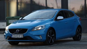 Volvo V40 II Cross Country 2.0 T3 DRIVE-E 152KM 2016 Volvo V40 Volvo V40 T3 RDesign 2.0 Benzyna 152KM, zdjęcie 33