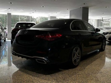 Mercedes Klasa C W206 Limuzyna 1.5 180 170KM 2025 MERCEDES-BENZ C Klasa 180 AMG Sedan 1.5 (170KM) 2025, zdjęcie 3