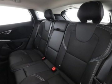 Volvo V40 II Hatchback Facelifting 2.0 D2 120KM 2018 Volvo V40 automat niski przebieg navi PDC tempomat, zdjęcie 16