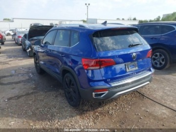 Volkswagen 2023 Volkswagen Inny Taos, 2023r., 4x4, 1.5L 1.5 Benzyna 158KM, zdjęcie 2
