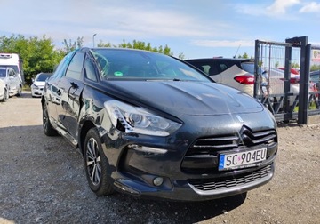 DS 5 2014 Citroen DS5 2014r, 1.6 Benzyna AUTOMAT. Lekko uszkodzony prawy bok. Jezdzi