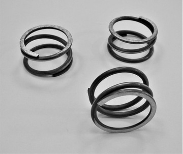 SPRĘŻYNA NACISKOWA d=2,8 * Dz=32 * L=16 - 3 szt.