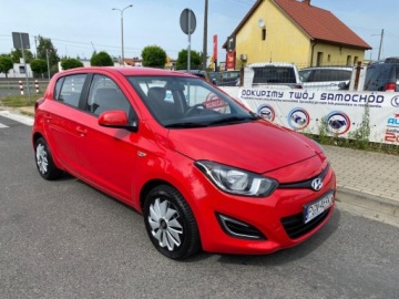 Hyundai i20 I Hatchback 5d Facelifting 1.1 CRDi 75KM 2013 Hyundai i20 KLIMATYZACJA CENTRALNY ZAMEK EL.SZYBY KOMPUTER SERWISOWANY GWA, zdjęcie 2