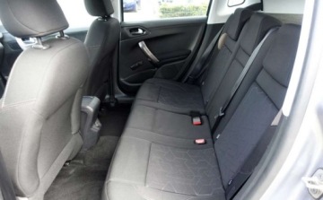 Peugeot 2008 I SUV 1.2 PureTech 82KM 2015 Peugeot 2008 1.2 82KM LEDY Klima Zero korozji Oryginalne szyby Stan BDB 1.2, zdjęcie 12