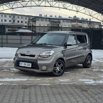 Kia Soul I Crossover 1.6 CRDI VGT 128KM 2009 Kia Soul I 1.6 CRDI Attract