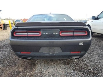 Dodge Challenger III 2019 Dodge Challenger Dodge Challenger SXT, od ubezpieczalni 3.6 Benzyna 305KM, zdjęcie 4