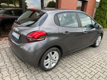 Peugeot 208 I Hatchback 5d Facelifting 1.2 PureTech 82KM 2018 Peugeot 208 1.2 benzyna 83 KM nawigacja LED zarej w PL zadbany zamia, zdjęcie 3