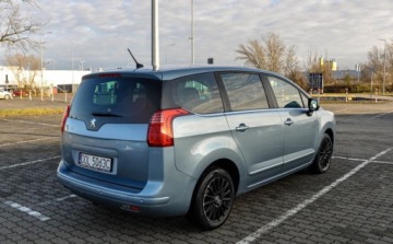 Peugeot 5008 I Minivan 1.6 THP 156KM 2009 Peugeot 5008 7-osobowy Bezwypadkowy Panorama 1.6 Benzyna 156KM, zdjęcie 3
