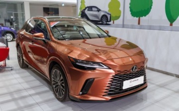 Lexus RX V 2.5 450h+ 309KM 2025 Lexus RX 450h Omotenashi PLUG-IN 2.5 Hybryda Plug-in 309KM, zdjęcie 2